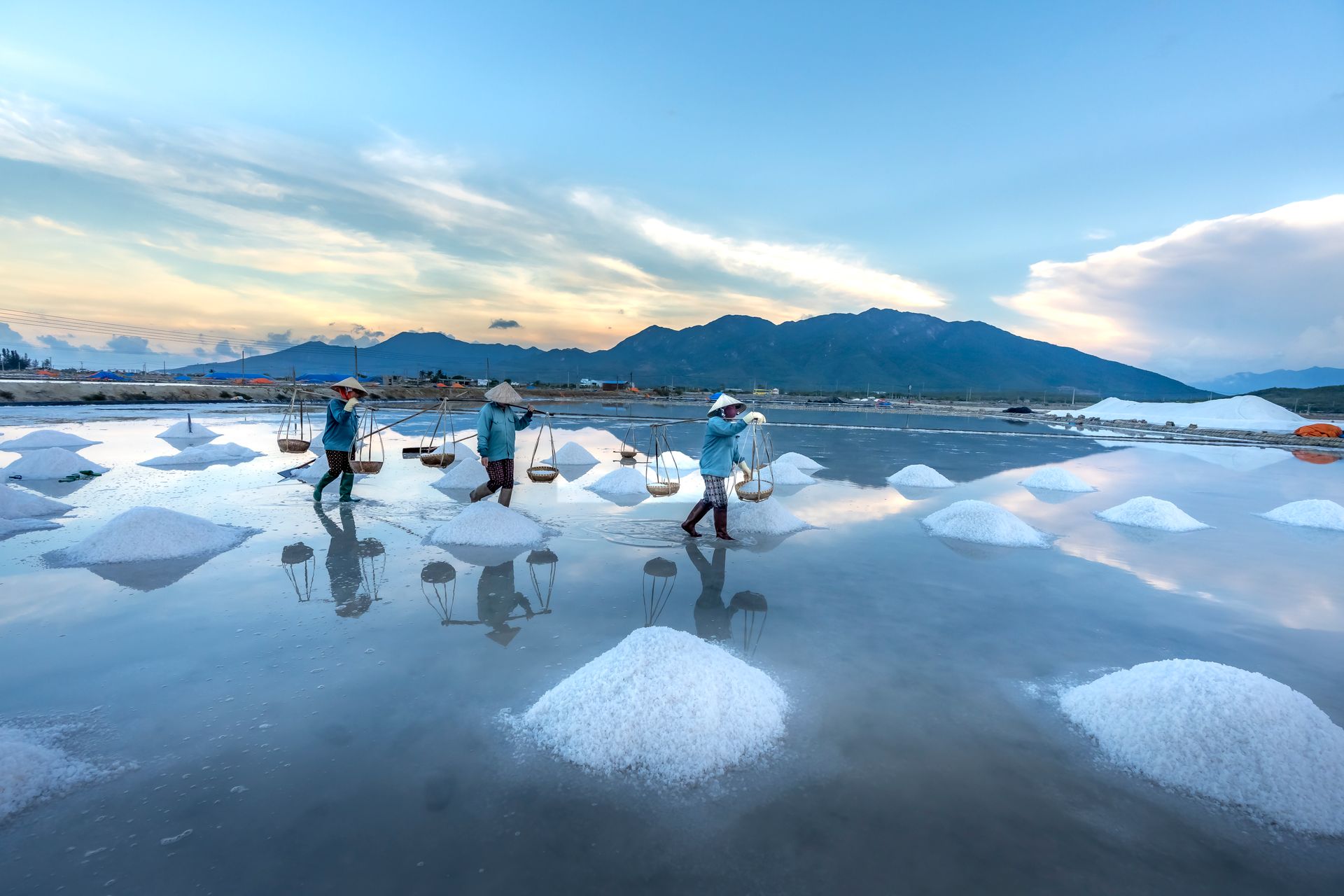 Vietnam Explorer: Da Nang & Hanoi